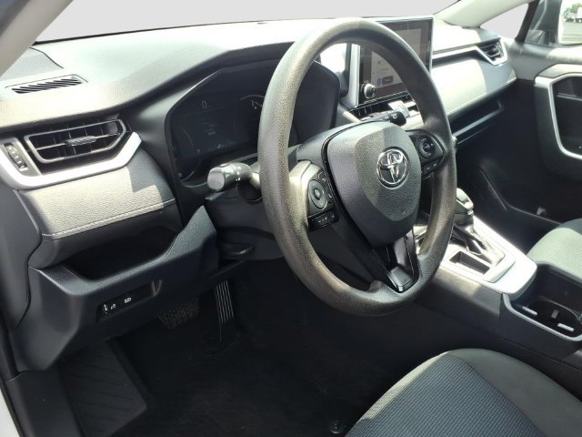Certified 2023 Toyota RAV4 LE FWD image 5