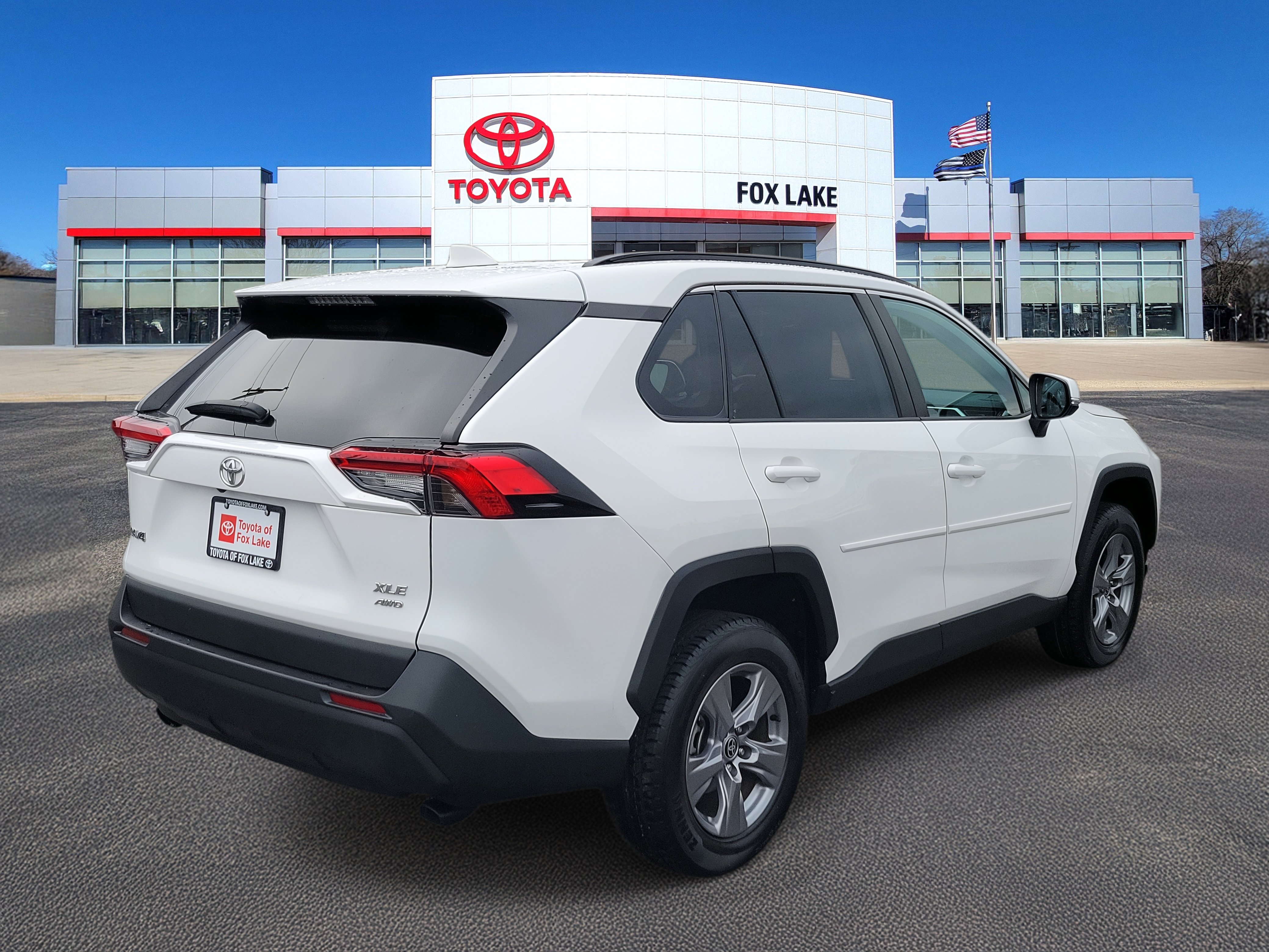 Used 2022 Toyota RAV4 XLE image 4