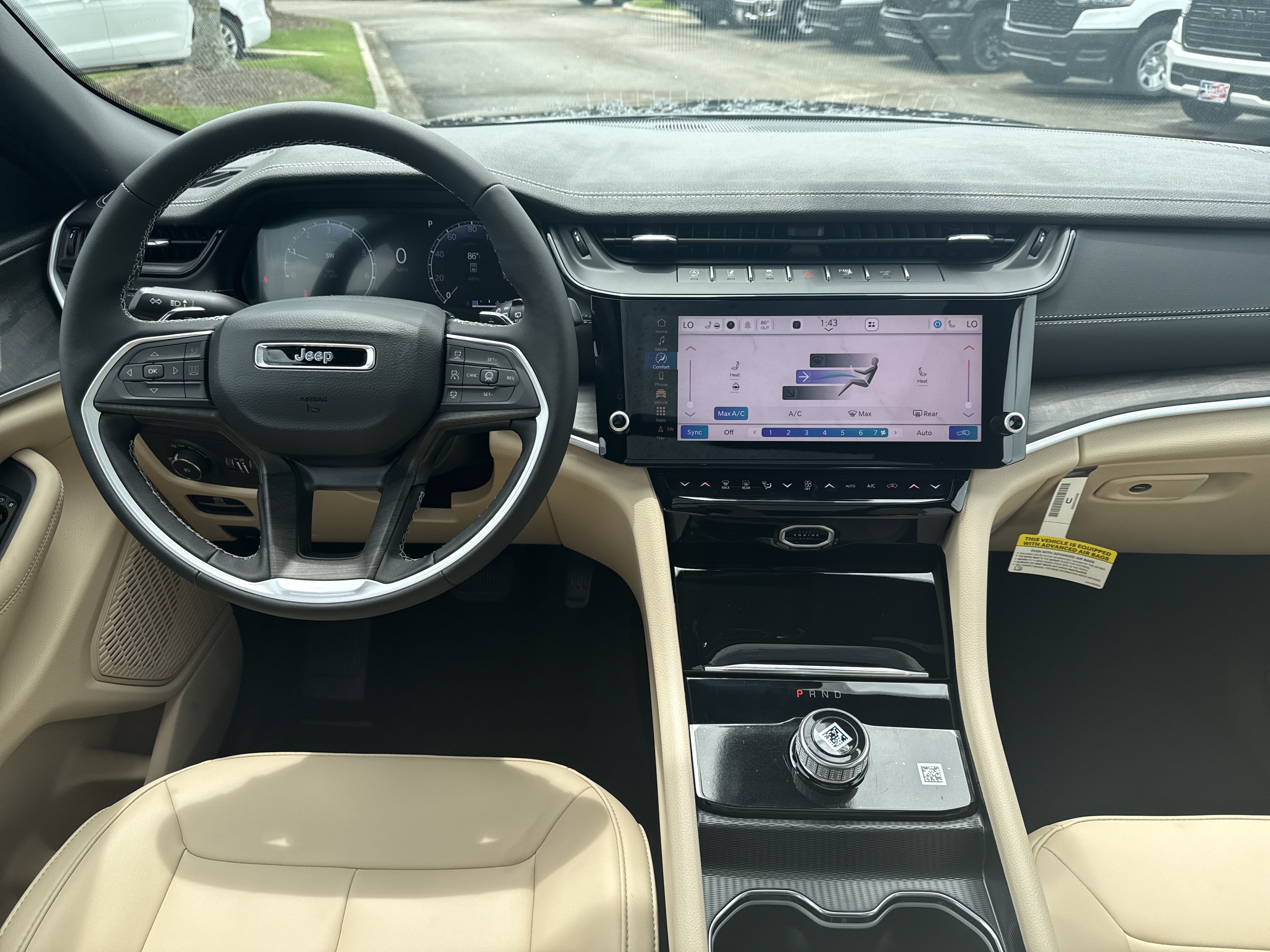 New 2026 Jeep Grand Cherokee Limited RWD image 23