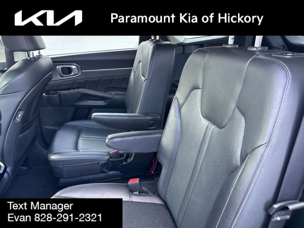 Used 2022 Kia Sorento SX AWD/4WD image 16