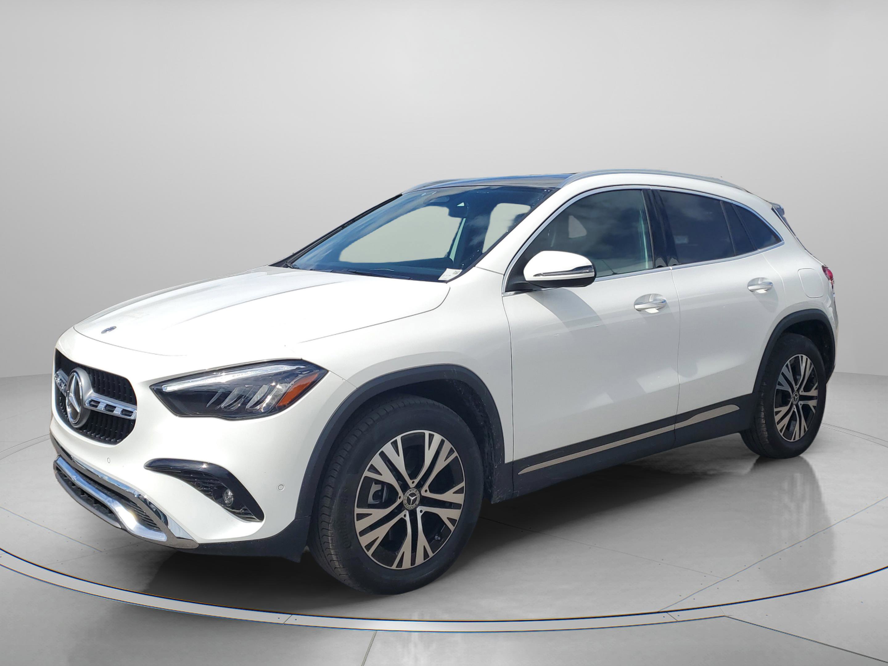 Certified 2025 Mercedes-Benz GLA 250 image 2