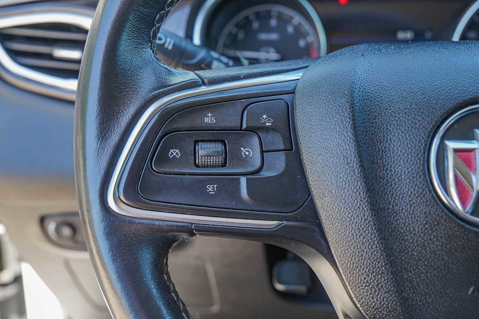 Used 2020 Buick Encore GX Preferred w/ Sport Touring Package image 13