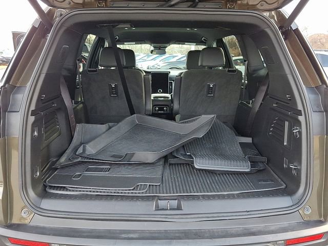 Certified 2024 GMC Acadia AT4 w/ Luxury Package image 32