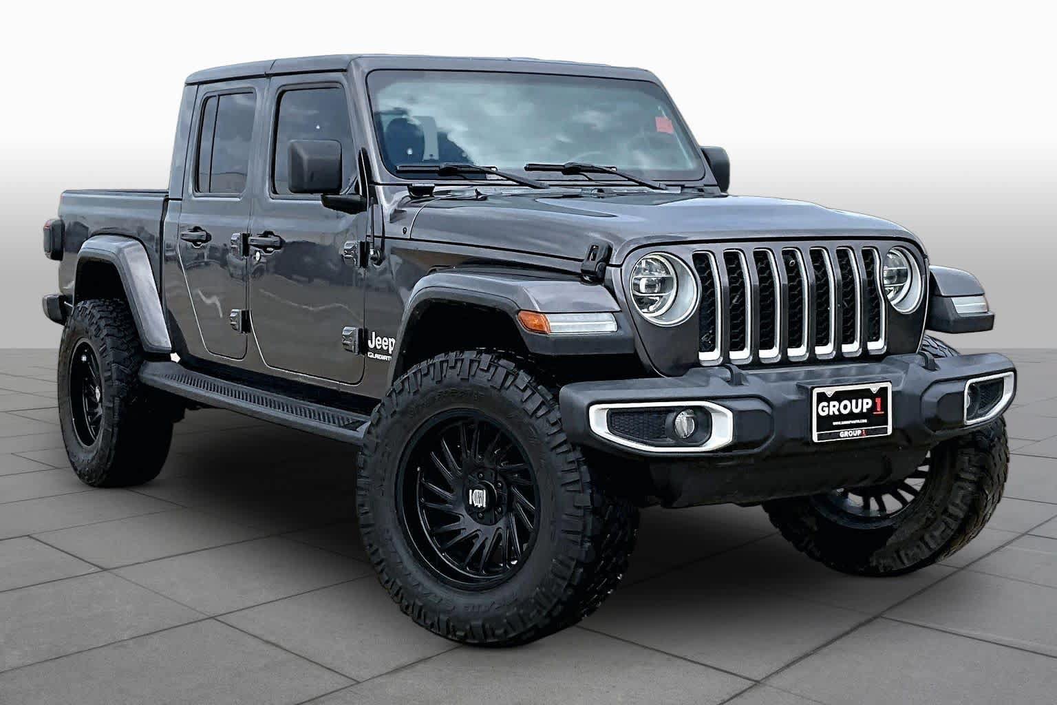 Used 2021 Jeep Gladiator Overland AWD/4WD image 3