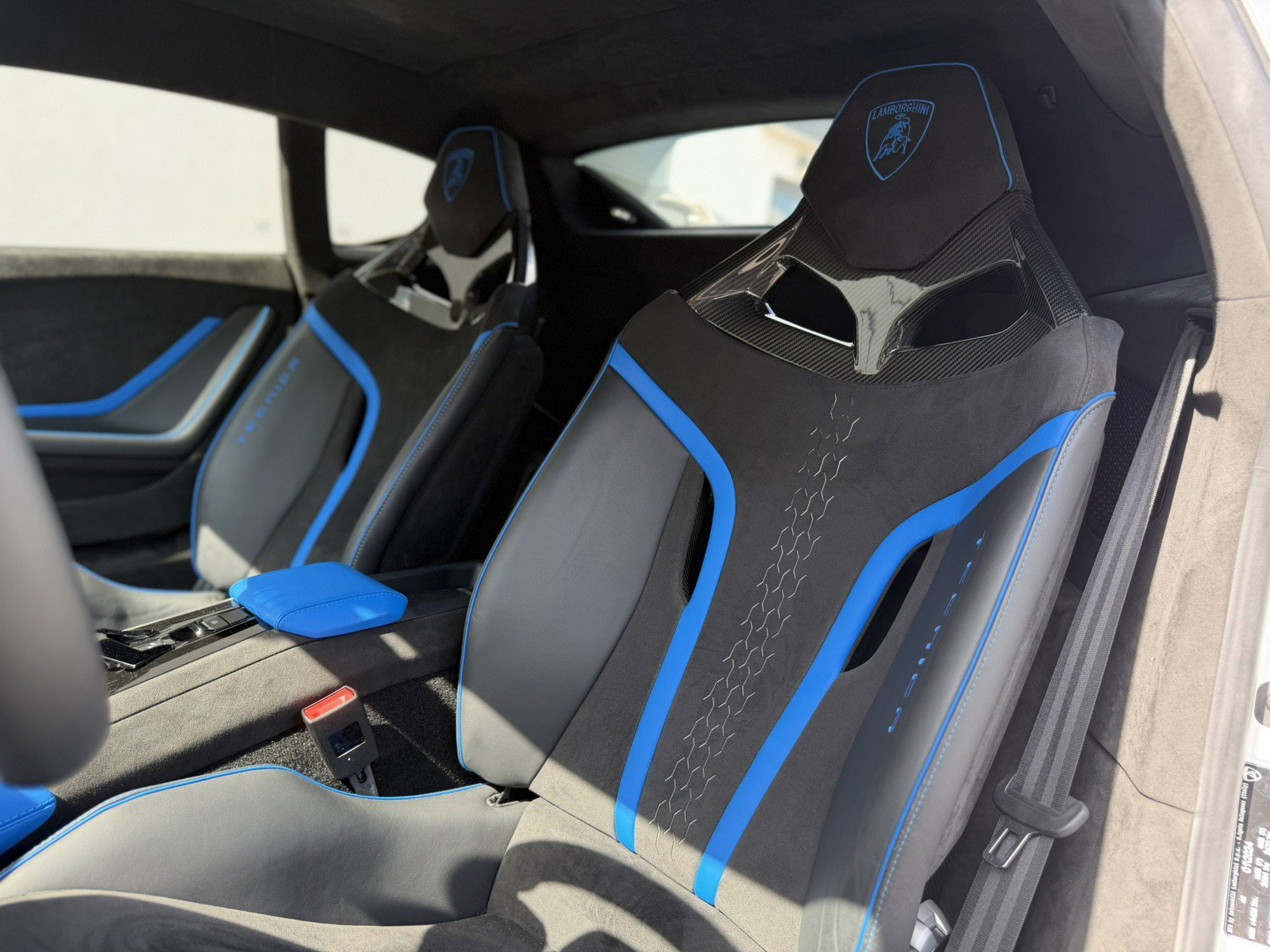 Used 2024 Lamborghini Huracan Tecnica image 13
