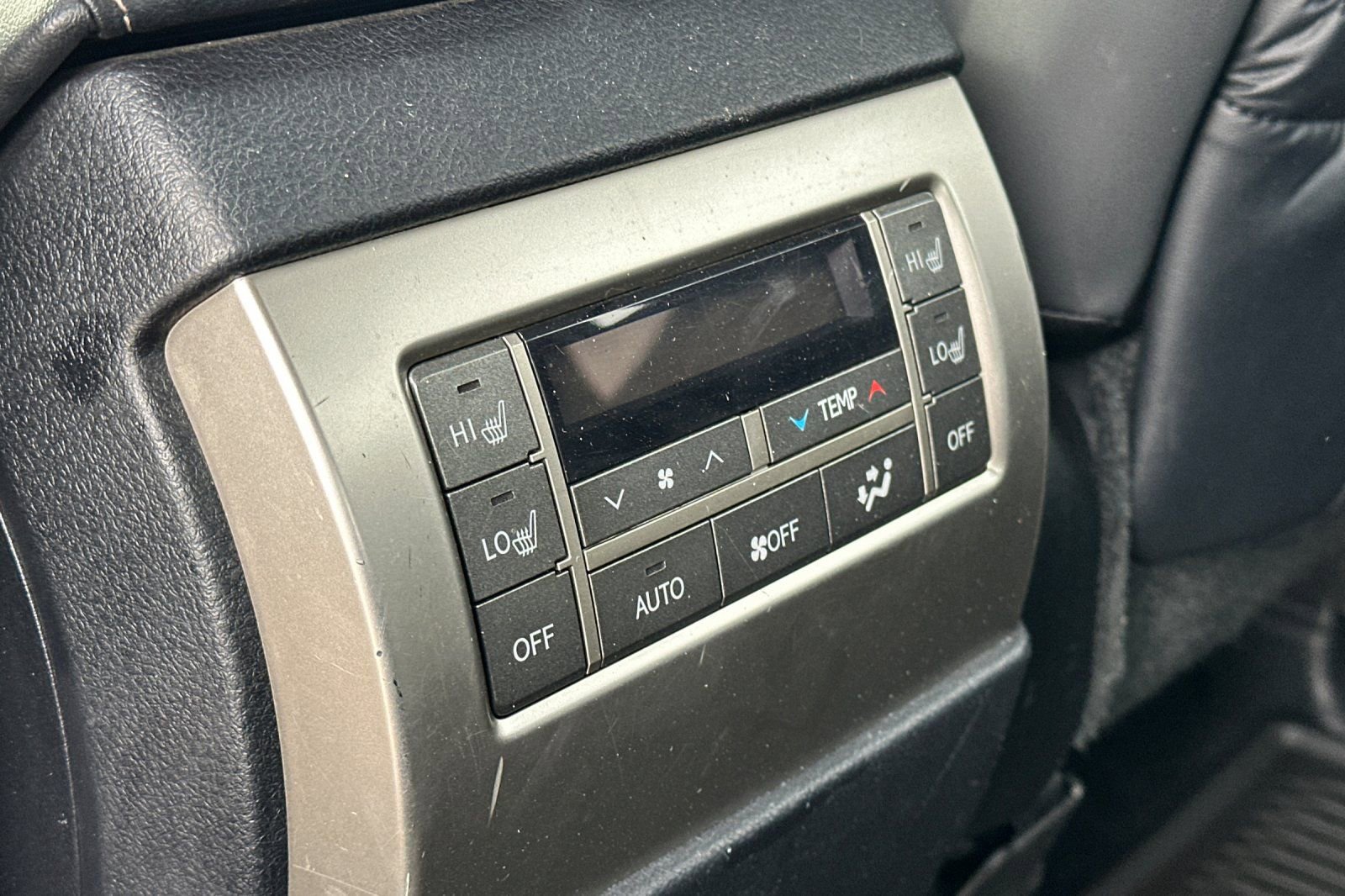 Used 2021 Lexus GX 460 Premium w/ Accessory Package image 41