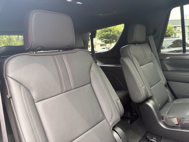 Used 2024 Chevrolet Tahoe RST w/ Luxury Package AWD/4WD image 33