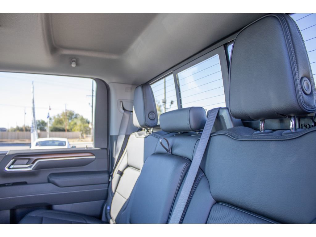 New 2026 GMC Sierra 3500 Denali w/ Denali Reserve Package image 37