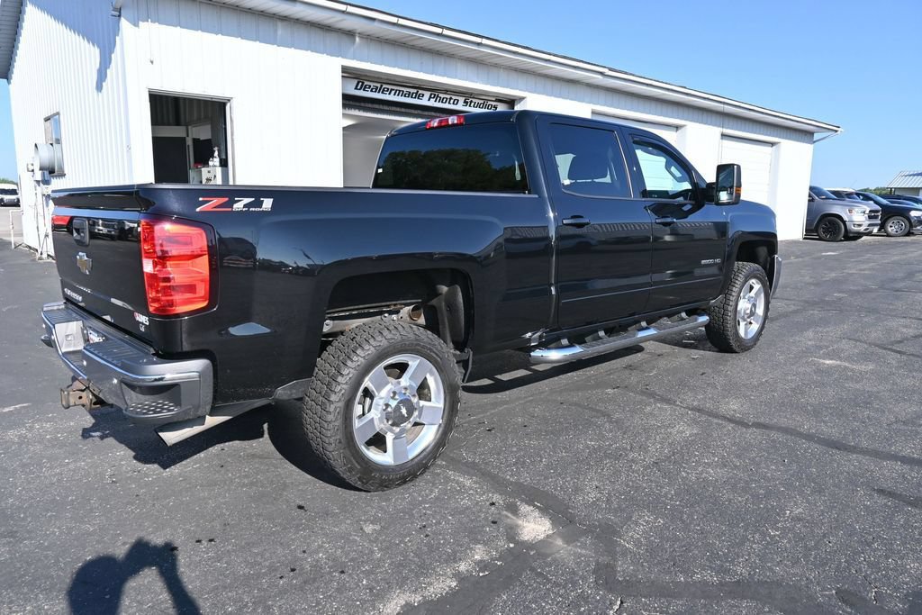 Used 2019 Chevrolet Silverado 2500 LT w/ All Star Edition AWD/4WD image 17