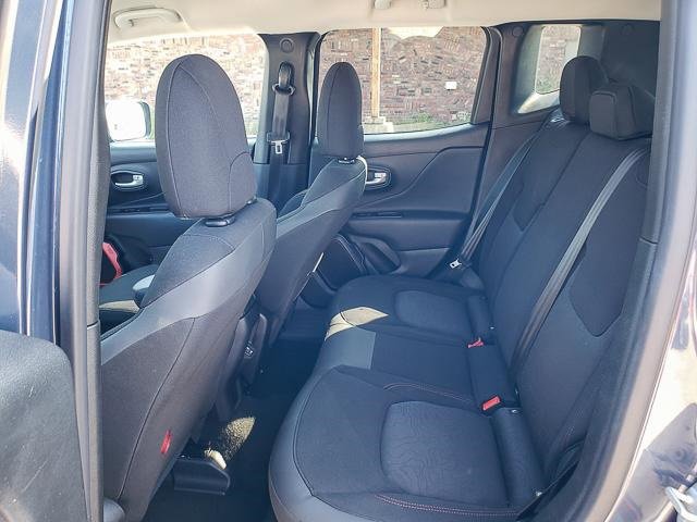 Used 2023 Jeep Renegade Trailhawk image 24