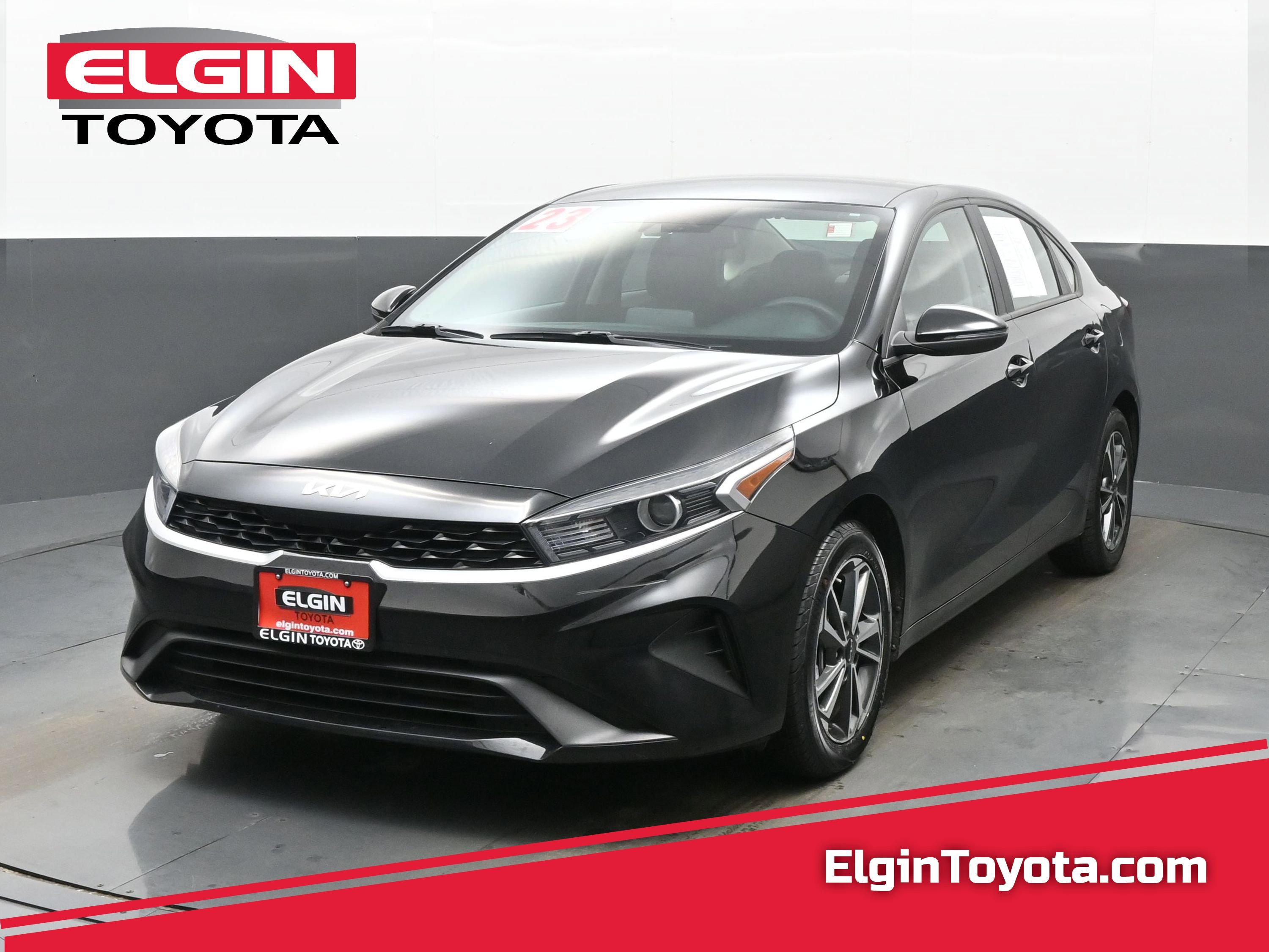 Used 2023 Kia Forte LXS w/ LXS Technology Package FWD image 1
