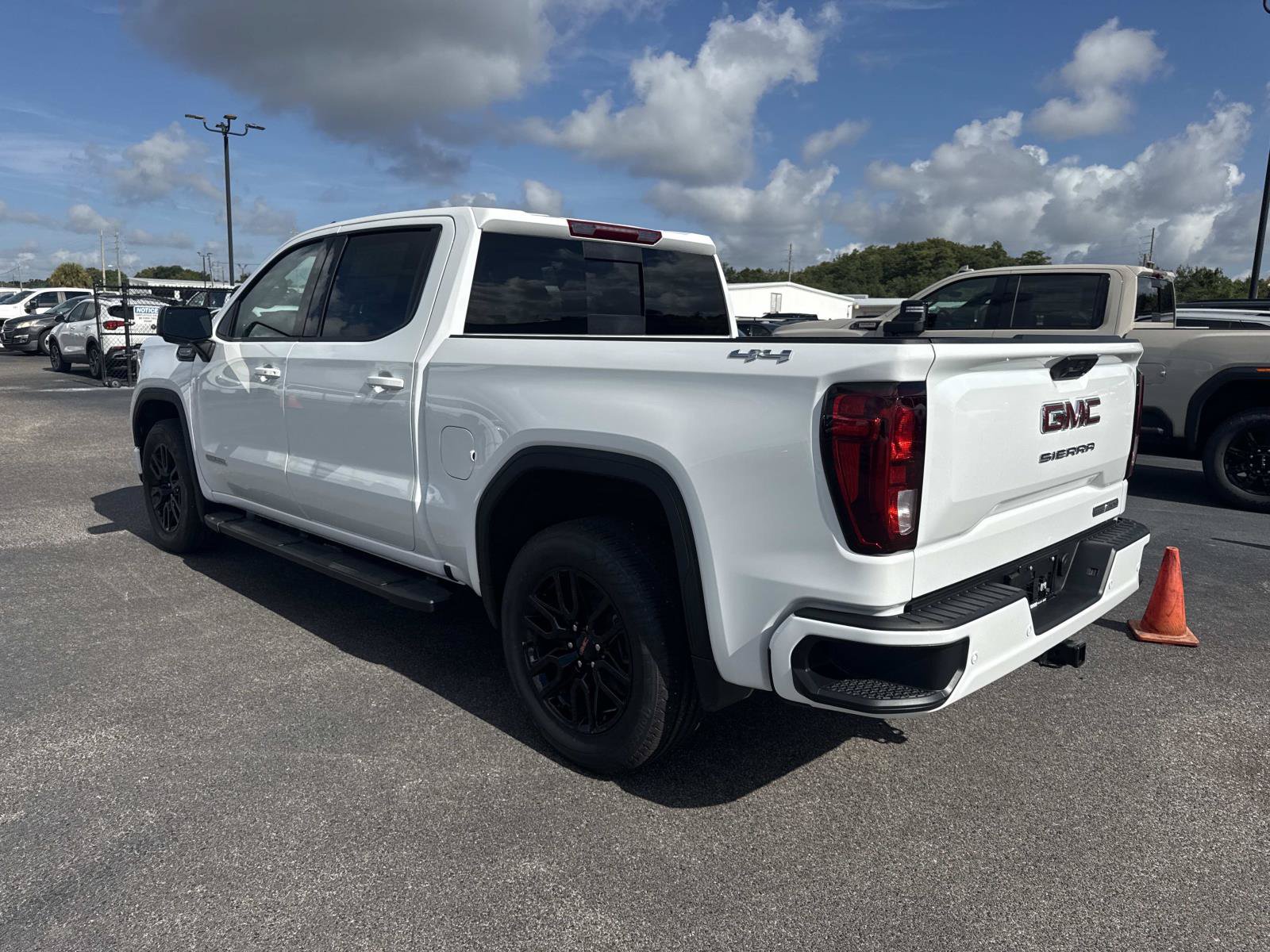 New 2026 GMC Sierra 1500 Elevation w/ Elevation Premium Package AWD/4WD image 5