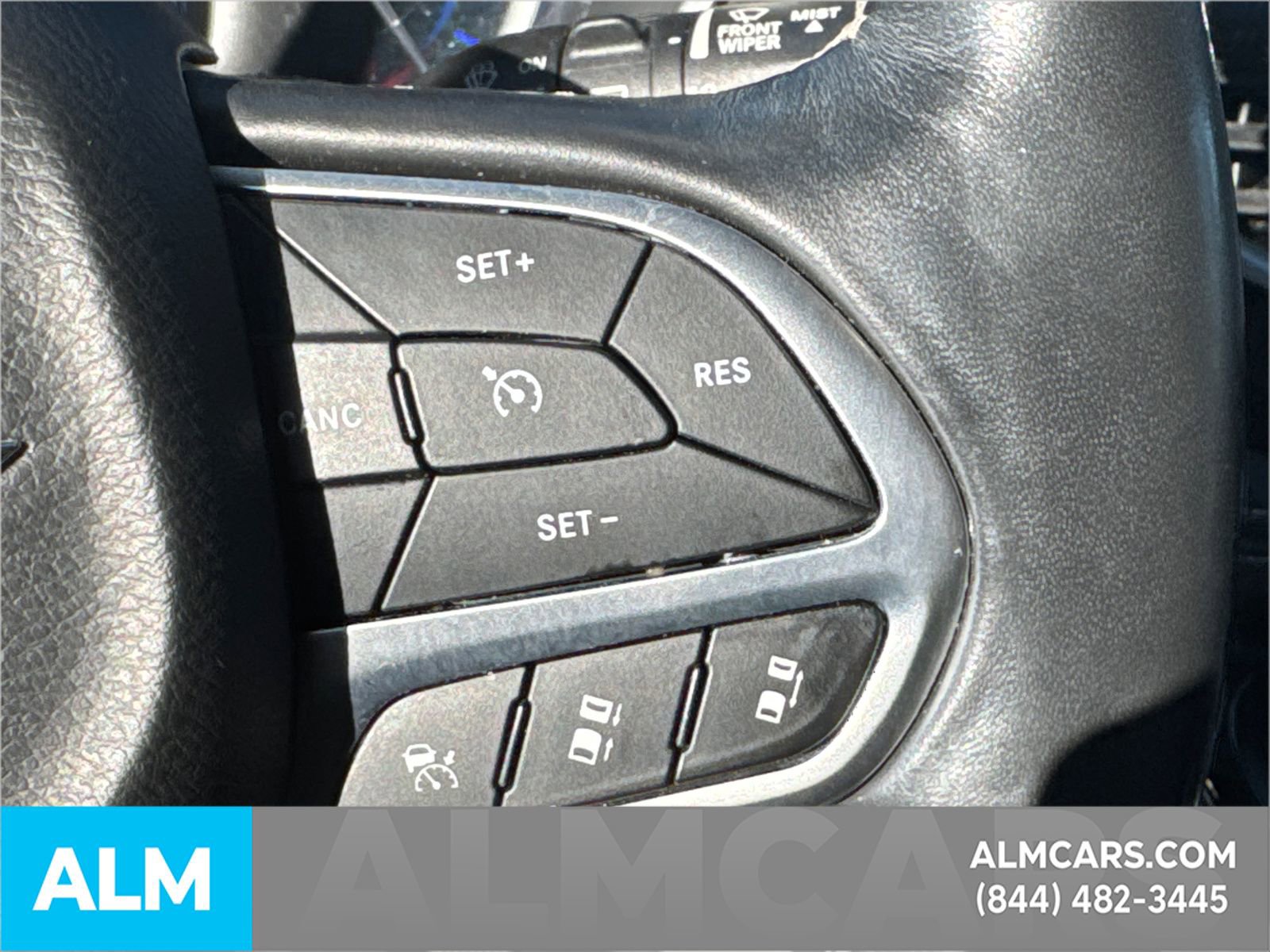 Used 2021 Chrysler Pacifica Touring-L image 31