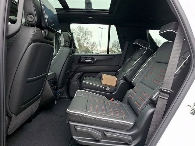 New 2026 GMC Yukon AT4 Ultimate w/ LPO, Illumination Package image 6