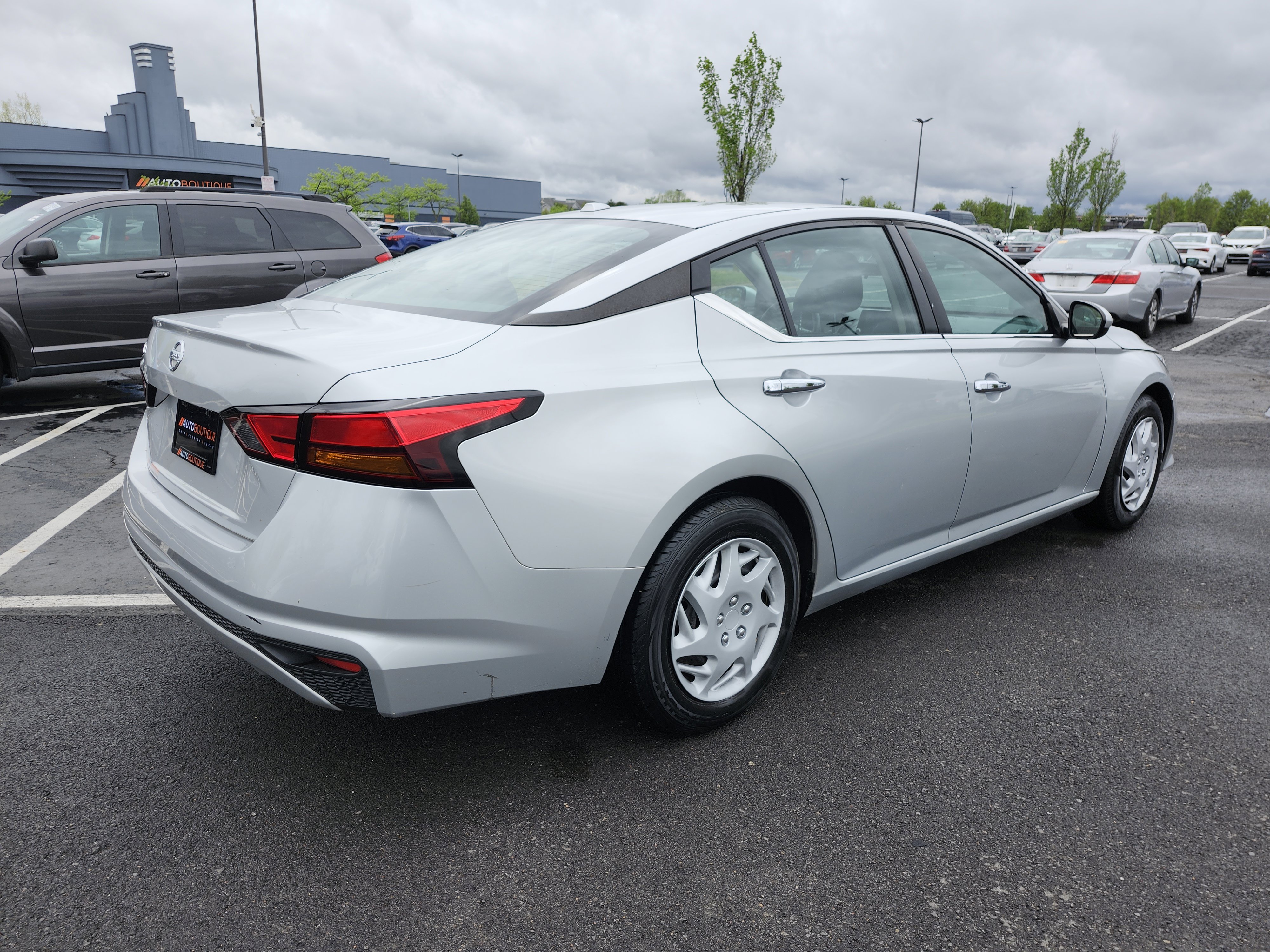 Used 2020 Nissan Altima 2.5 S FWD image 15