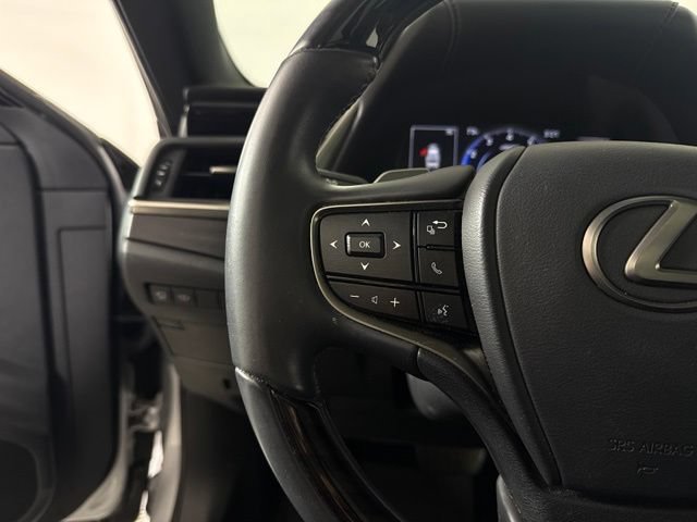 Used 2021 Lexus ES 350 Ultra Luxury w/ Accessory Package 2 FWD image 26