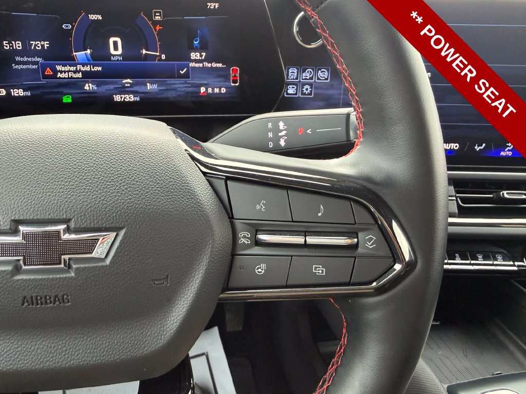 Used 2025 Chevrolet Equinox EV RS FWD image 19