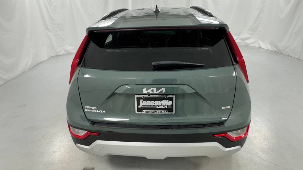 Used 2024 Kia Niro EX FWD image 4