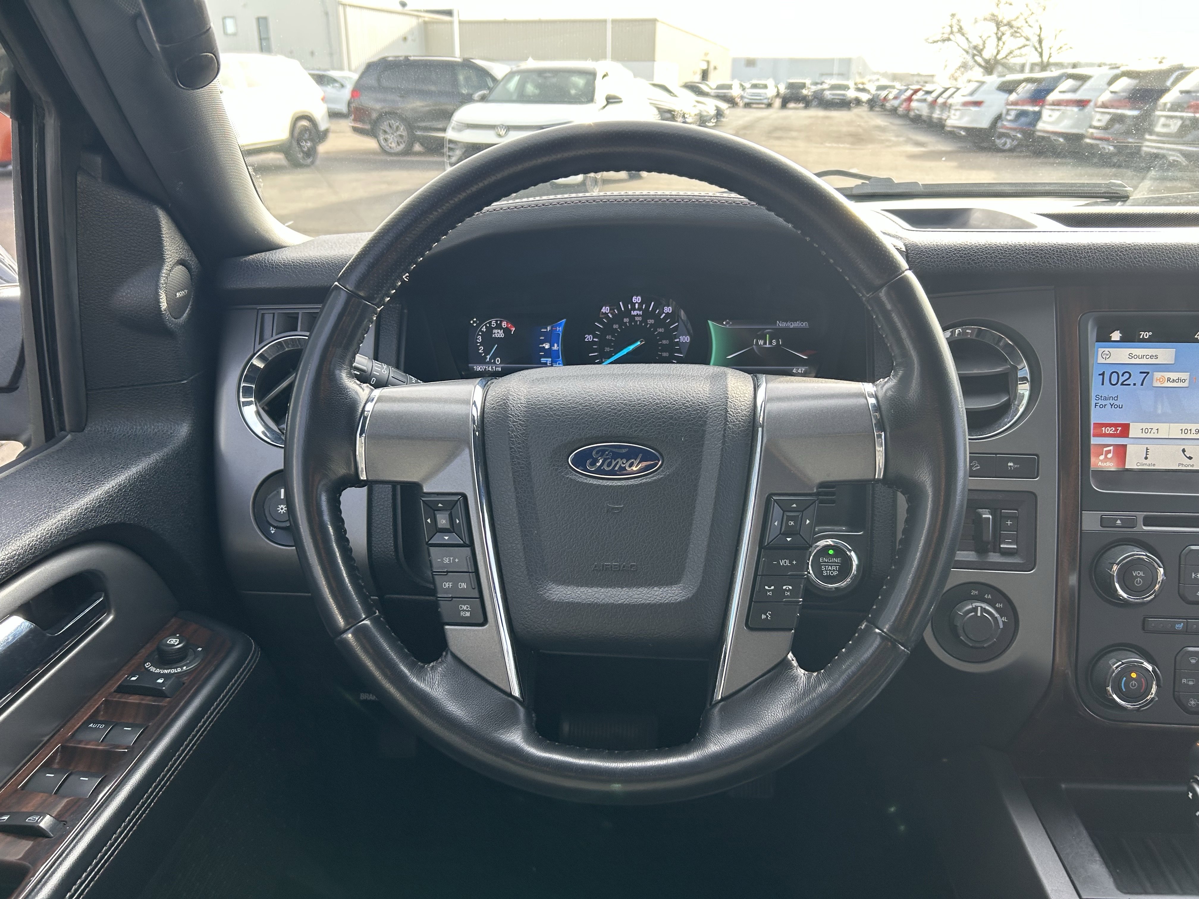 Used 2016 Ford Expedition Platinum image 10