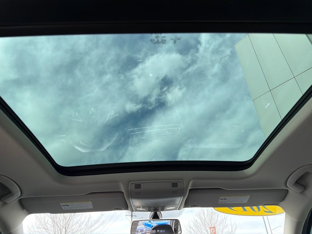 Used 2019 Volkswagen Tiguan SE w/ Panoramic Sunroof Package image 20