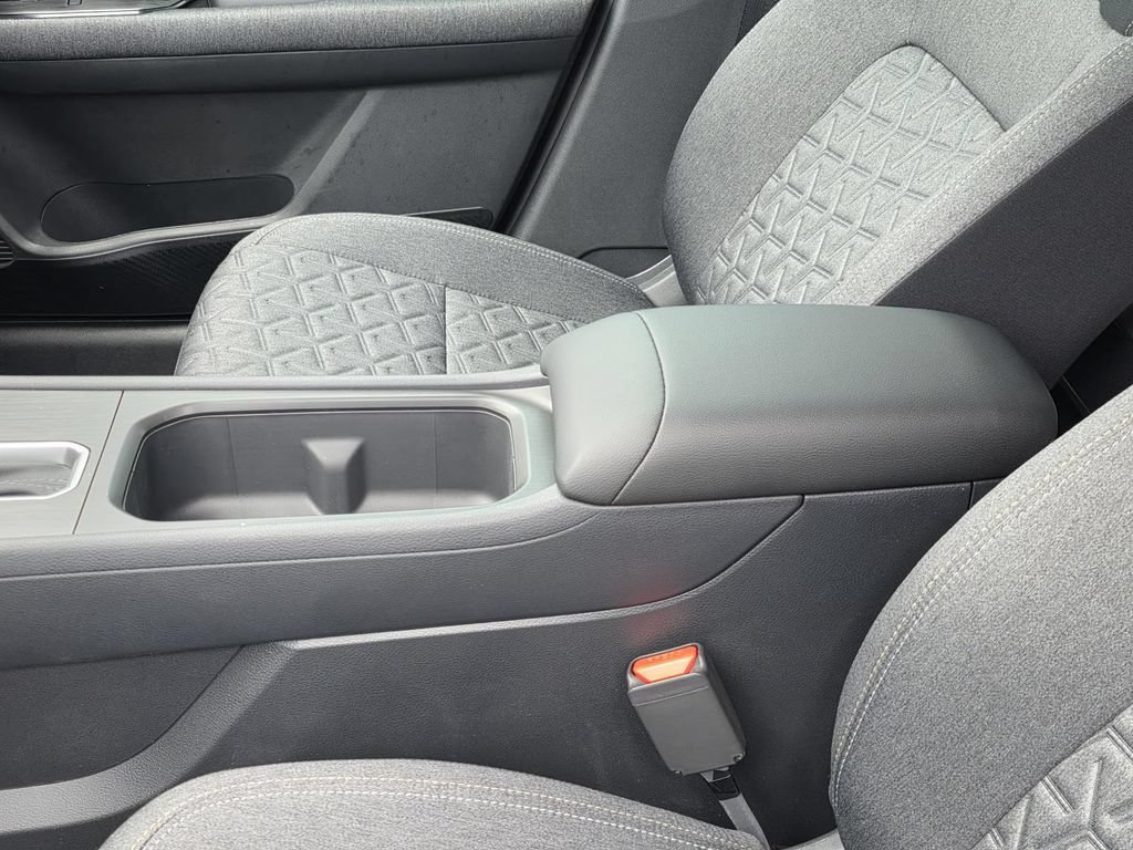 New 2026 Nissan Kicks SV w/ Charging Package FWD image 8