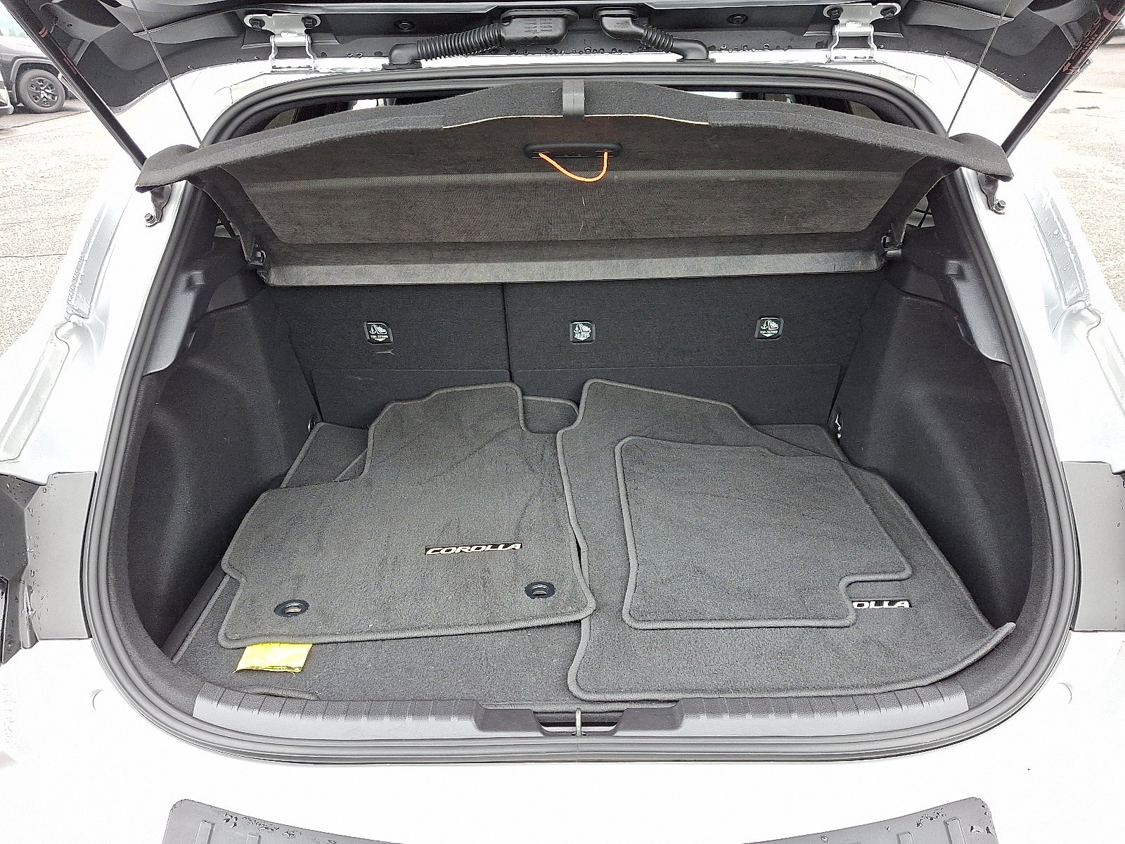 Certified 2023 Toyota Corolla SE w/ Carpet Mat Package (TMS) image 29