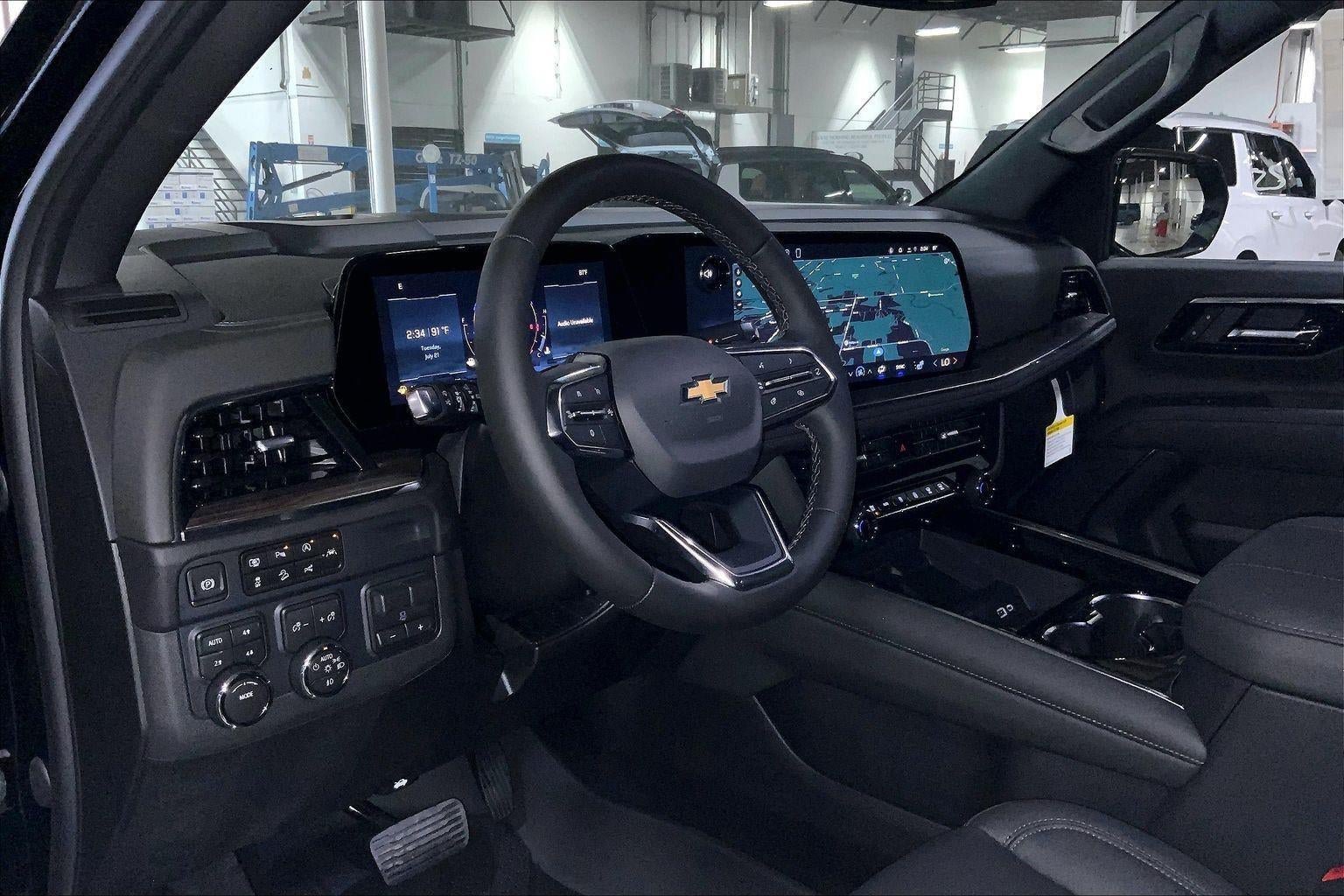 New 2026 Chevrolet Suburban LT AWD/4WD image 7
