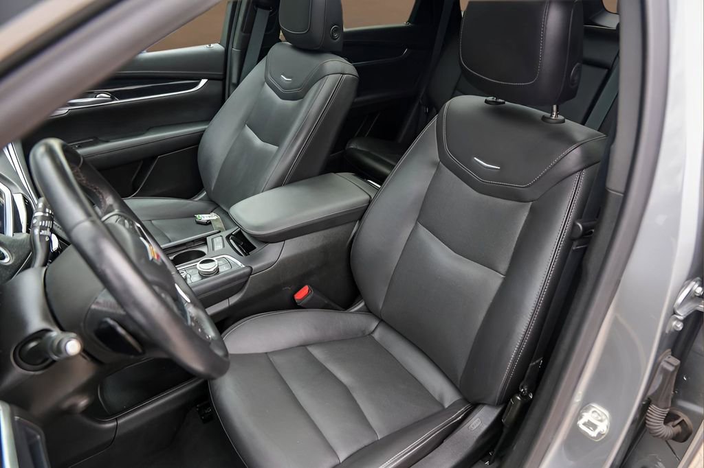 Used 2024 Cadillac XT5 Premium Luxury image 7