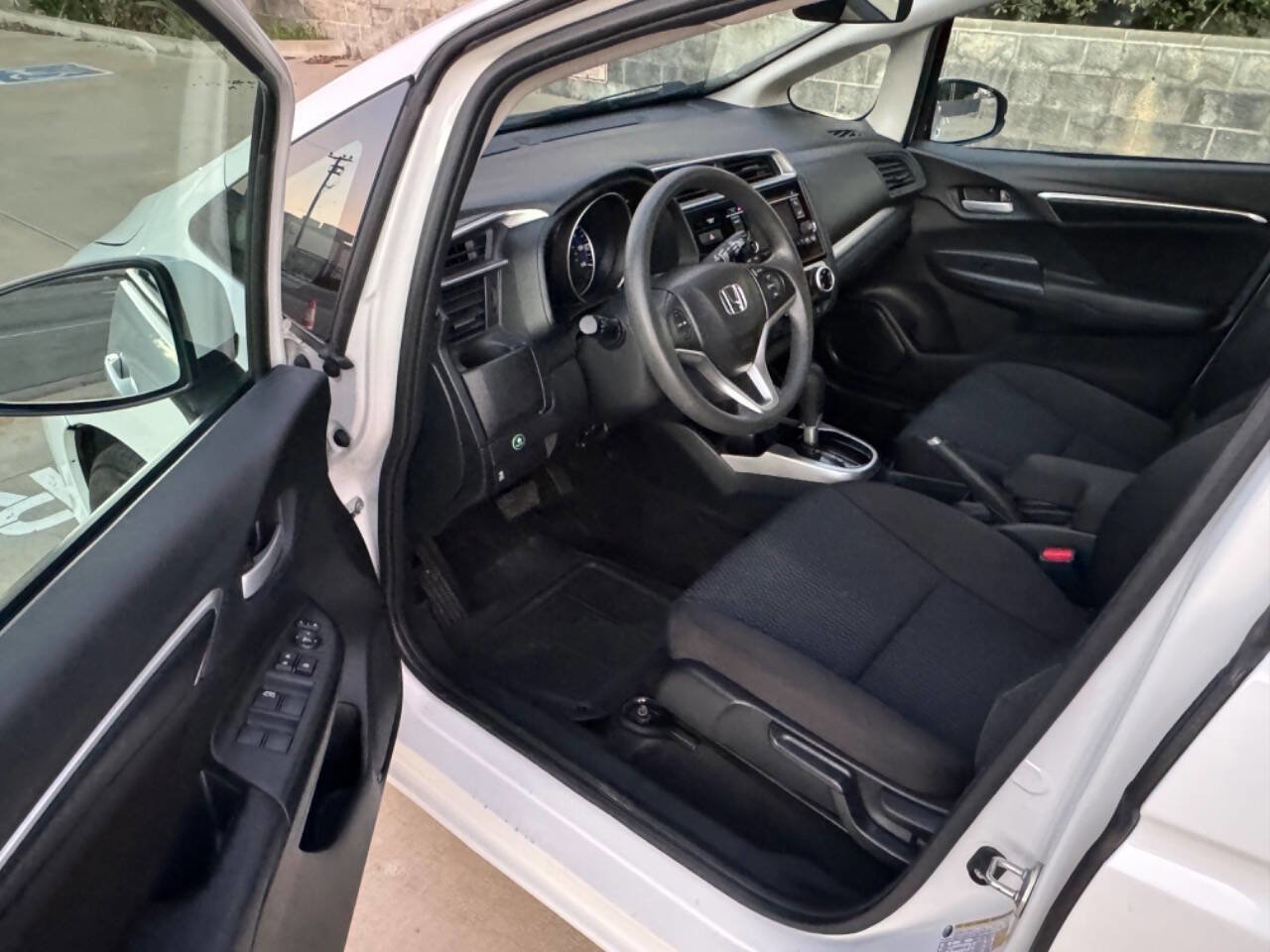 Used 2019 Honda Fit LX image 6