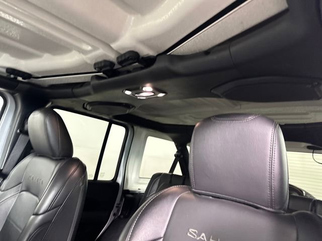 Used 2023 Jeep Wrangler Unlimited Sahara w/ Cold Weather Group image 12