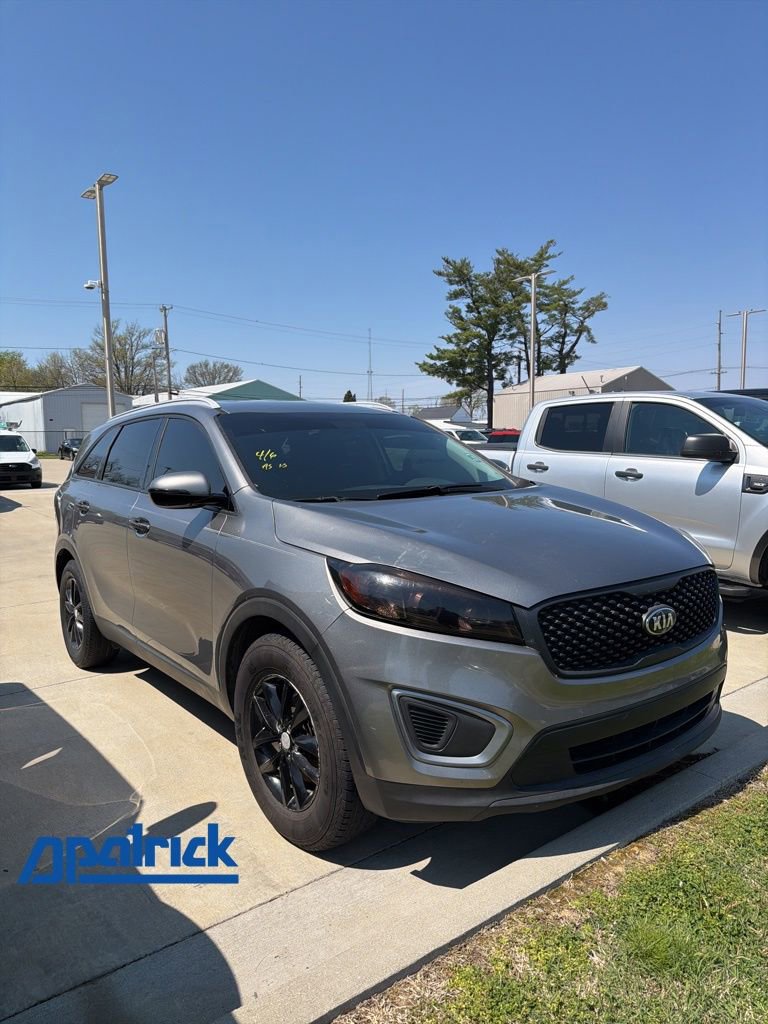 Used 2016 Kia Sorento LX w/ LX Convenience Package image 1