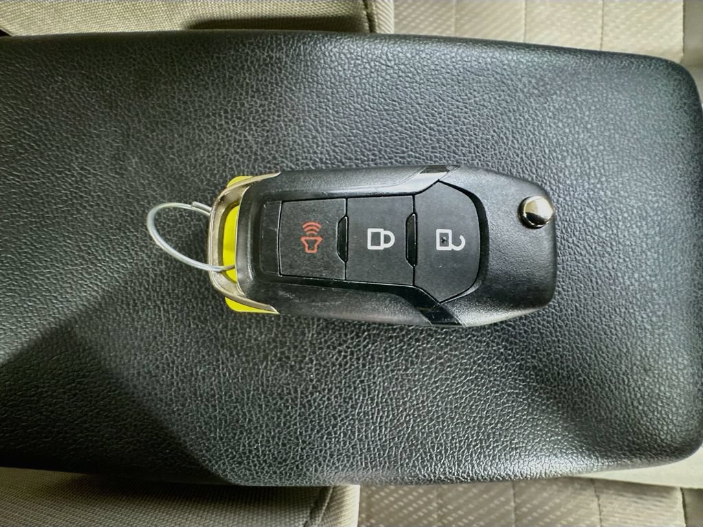 Used 2021 Ford EcoSport S FWD image 37