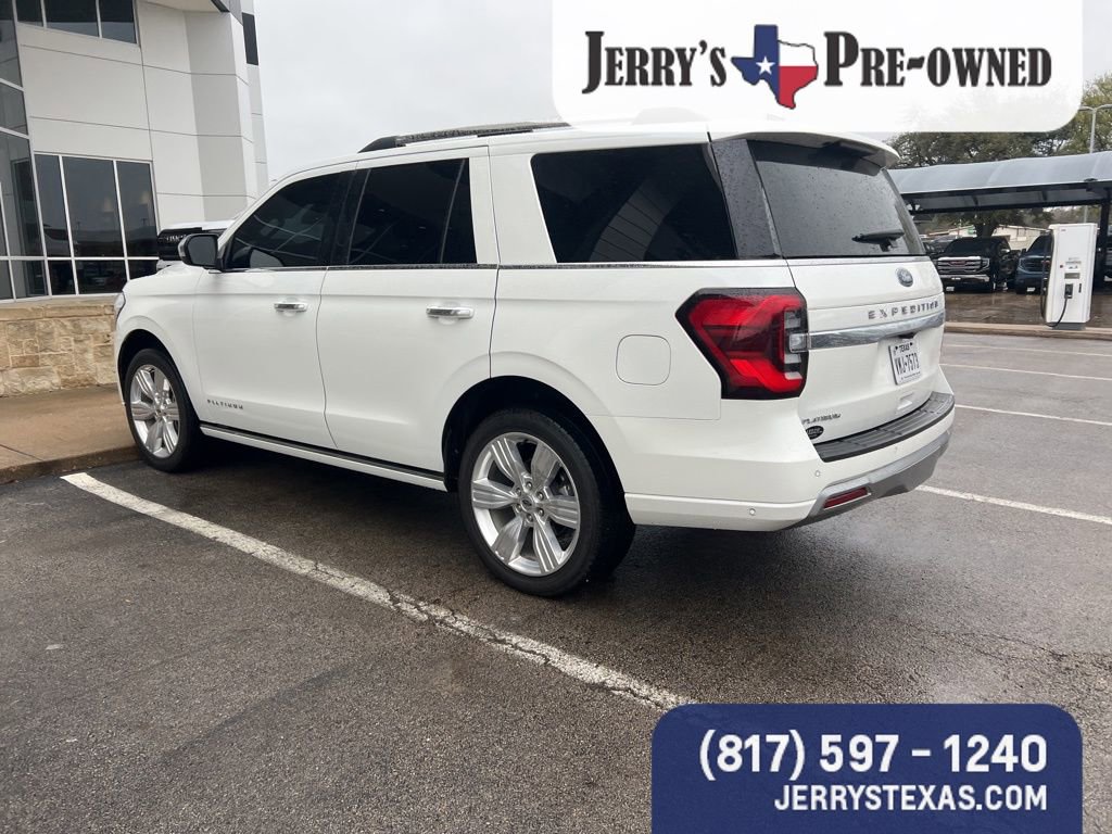 Used 2024 Ford Expedition Platinum image 5