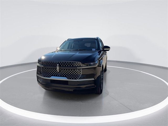New 2025 Lincoln Navigator Reserve image 3