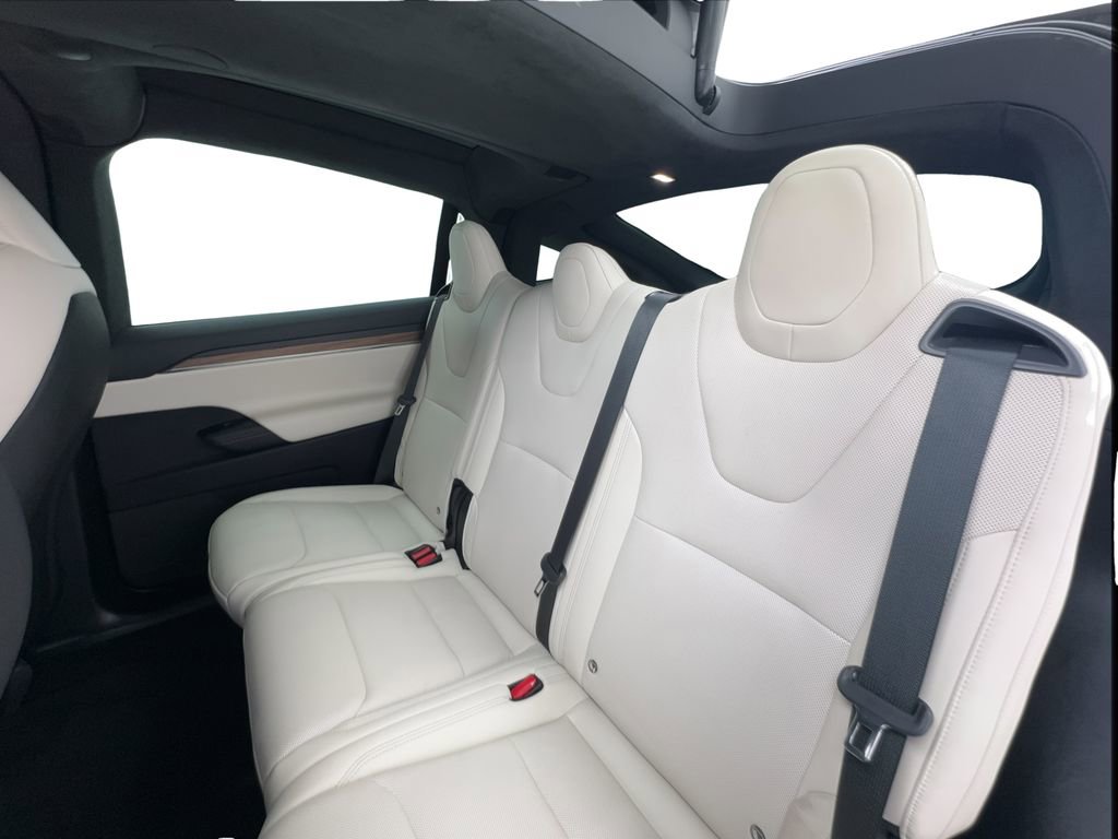 Used 2025 Tesla Model X AWD/4WD image 28