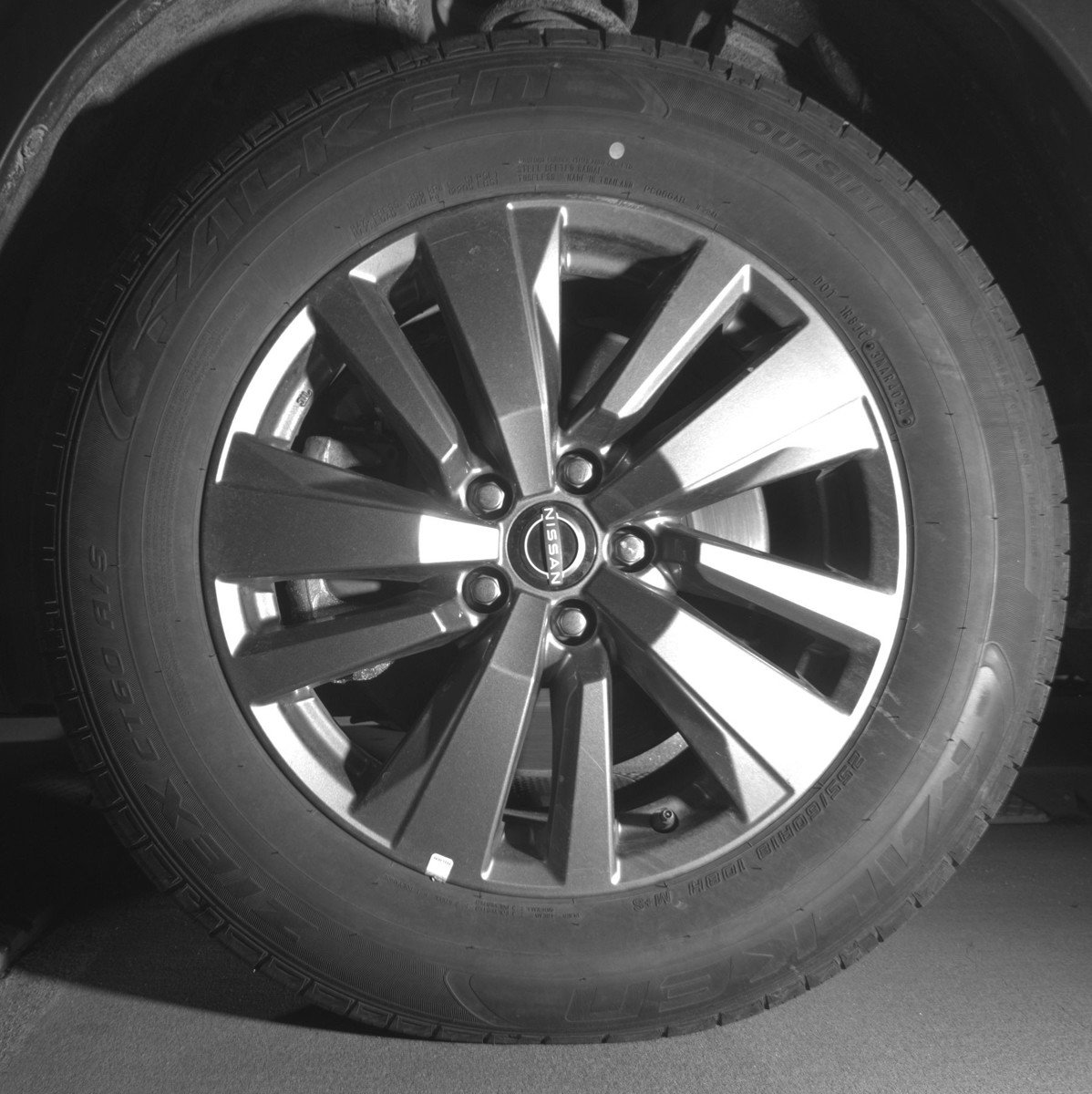Used 2025 Nissan Pathfinder SV AWD/4WD image 9