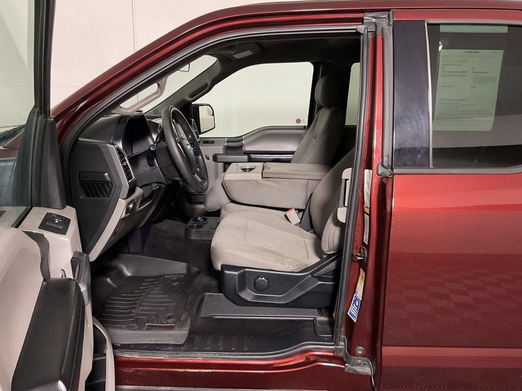 Used 2016 Ford F150 XLT AWD/4WD image 16