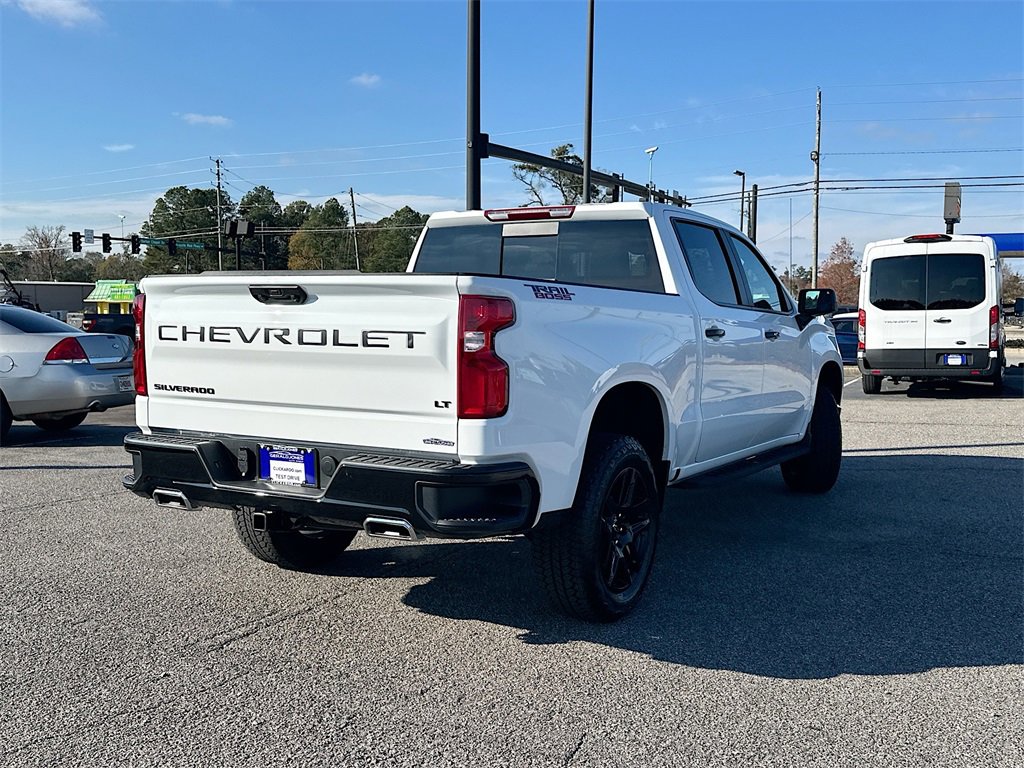 Used 2025 Chevrolet Silverado 1500 LT Trail Boss w/ Convenience Package II image 7