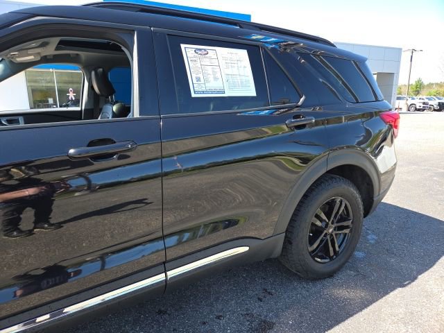 Used 2022 Ford Explorer XLT AWD/4WD image 36