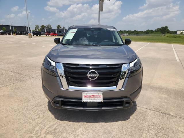 Certified 2025 Nissan Pathfinder S FWD image 11