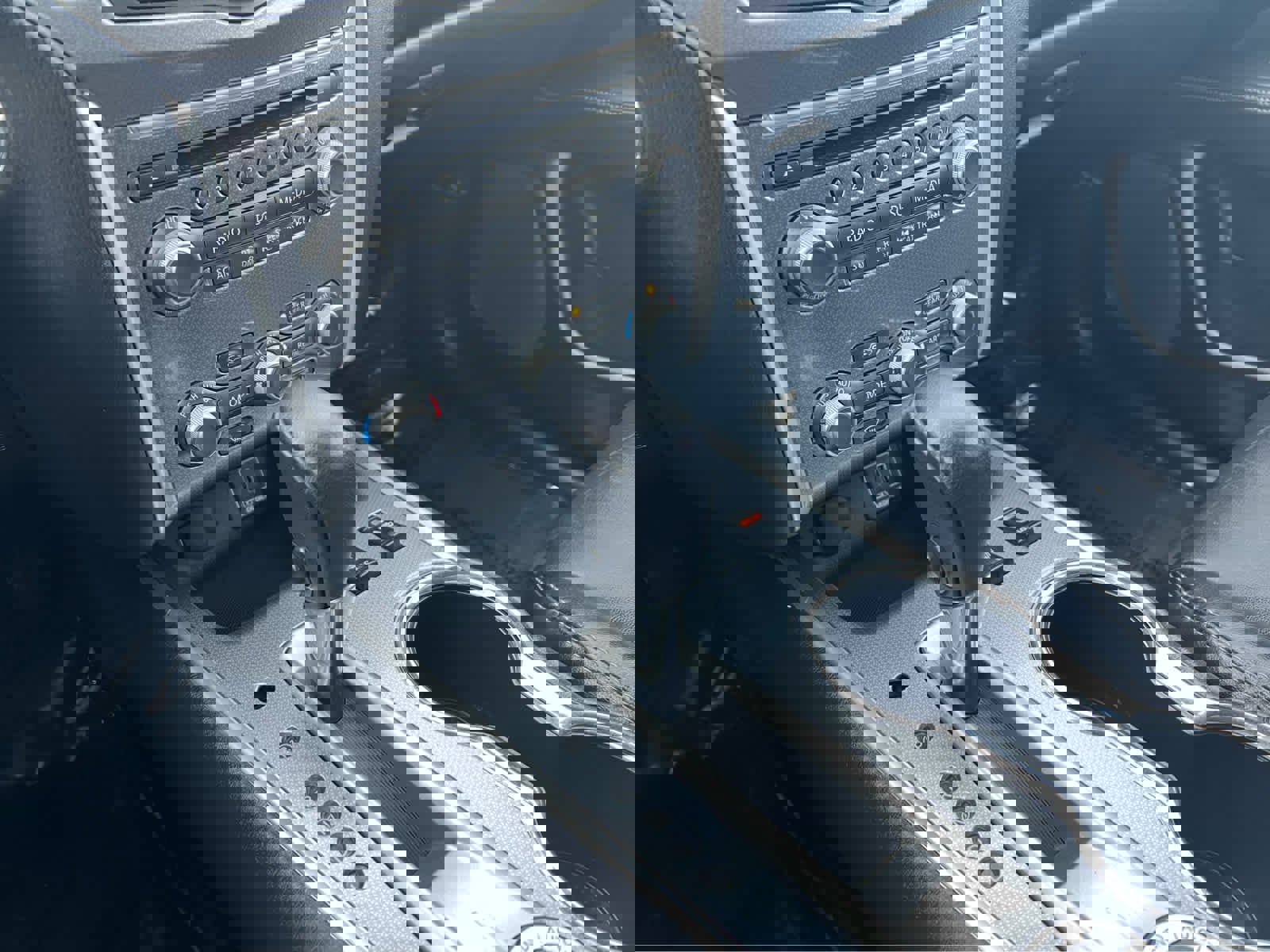 Used 2019 Nissan Pathfinder SL image 38