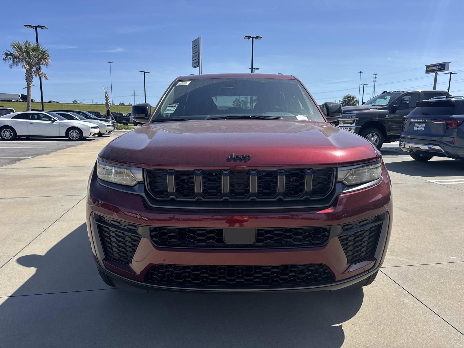 New 2026 Jeep Grand Cherokee Altitude image 2