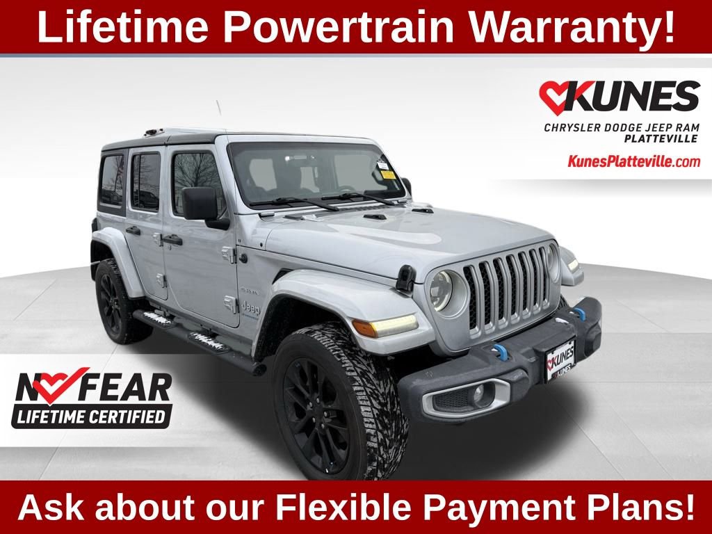 Used 2023 Jeep Wrangler Unlimited Sahara AWD/4WD image 3