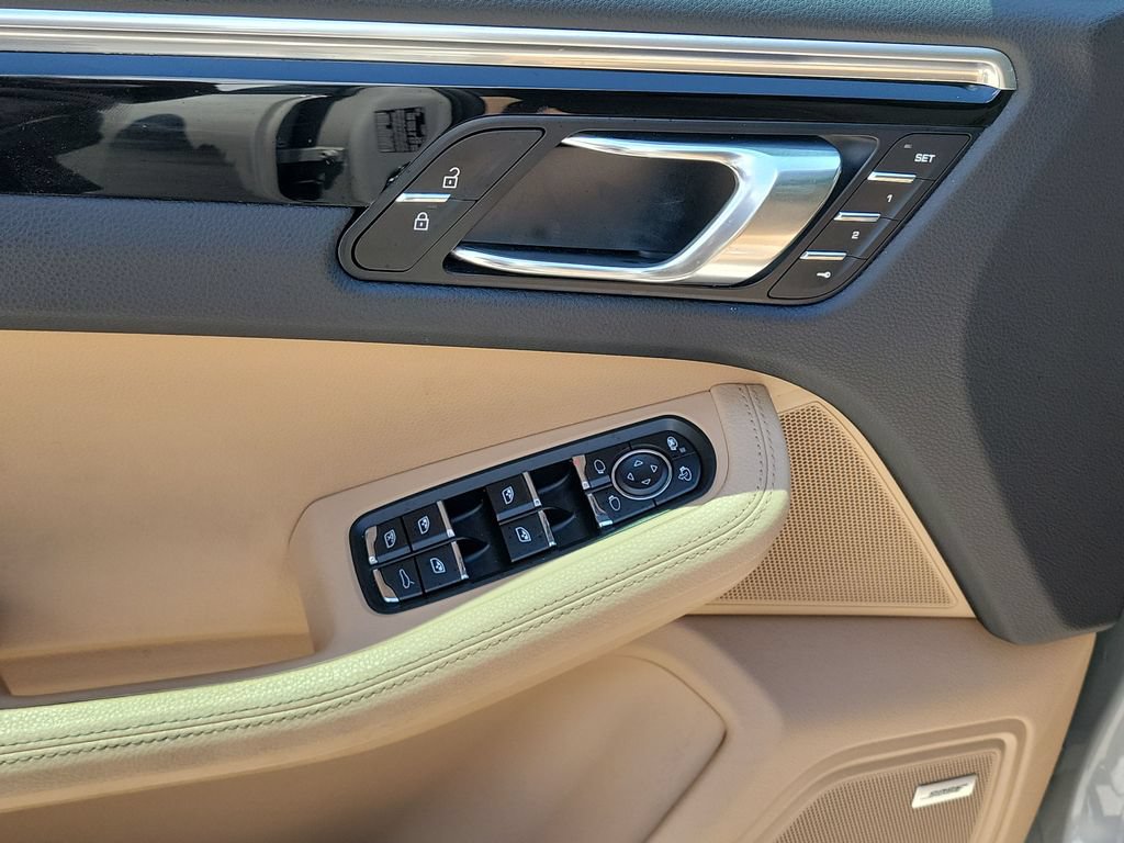 Used 2020 Porsche Macan S AWD/4WD image 20