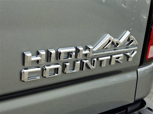 Used 2025 Chevrolet Silverado 2500 LTZ w/ LTZ Plus Package image 32