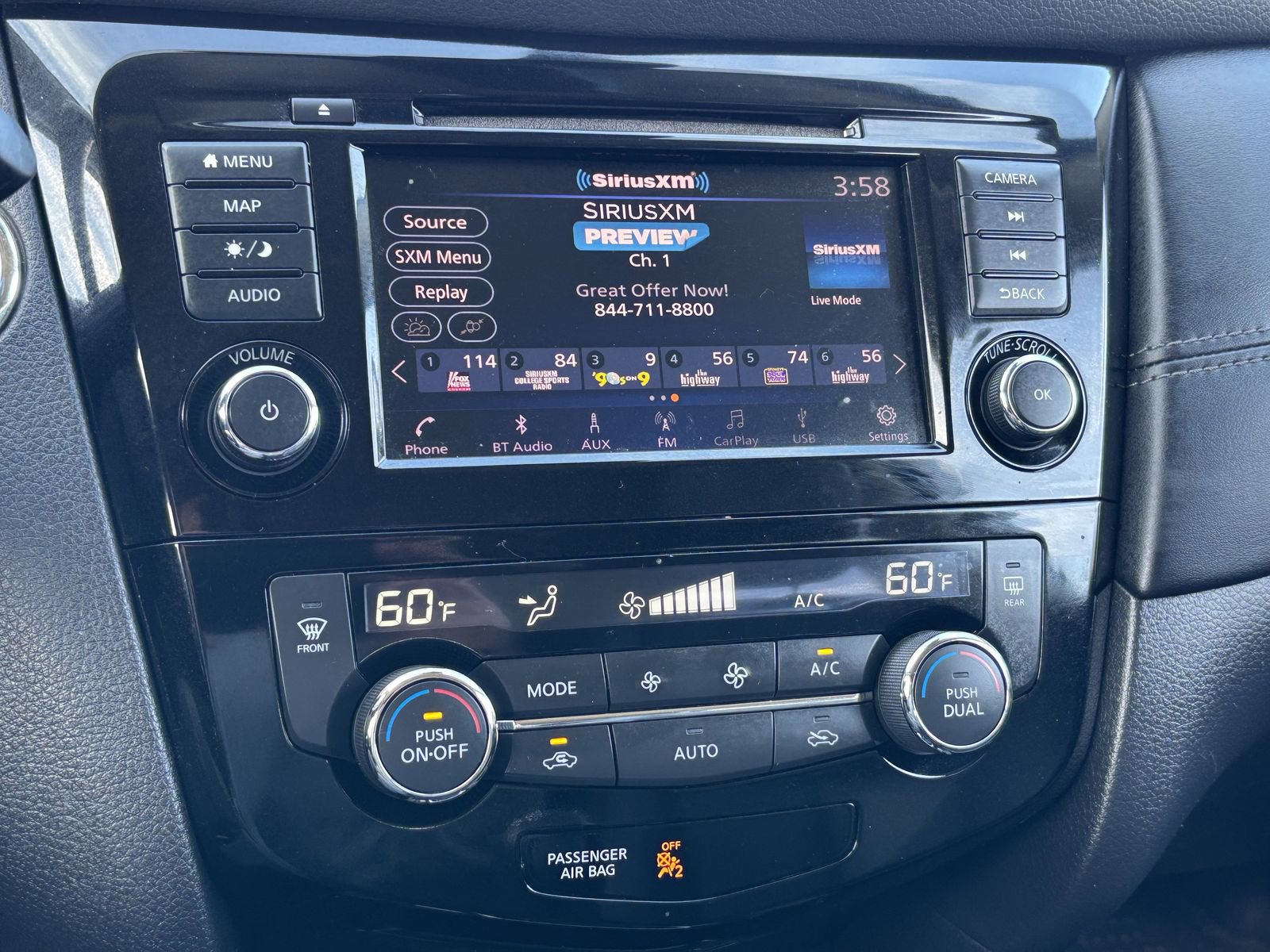 Used 2018 Nissan Rogue SL image 29