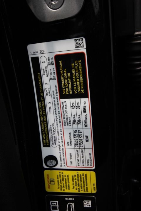 Used 2023 BMW M550i xDrive w/ Executive Package image 46