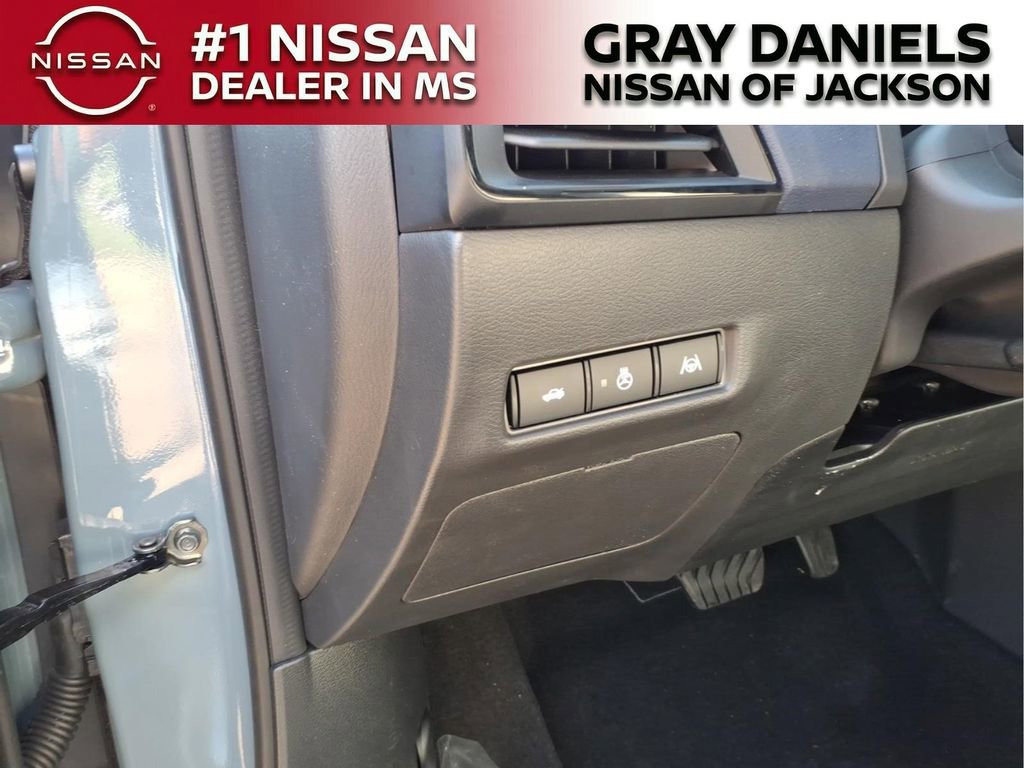 New 2026 Nissan Sentra SL w/ Floor Mat Package FWD image 12
