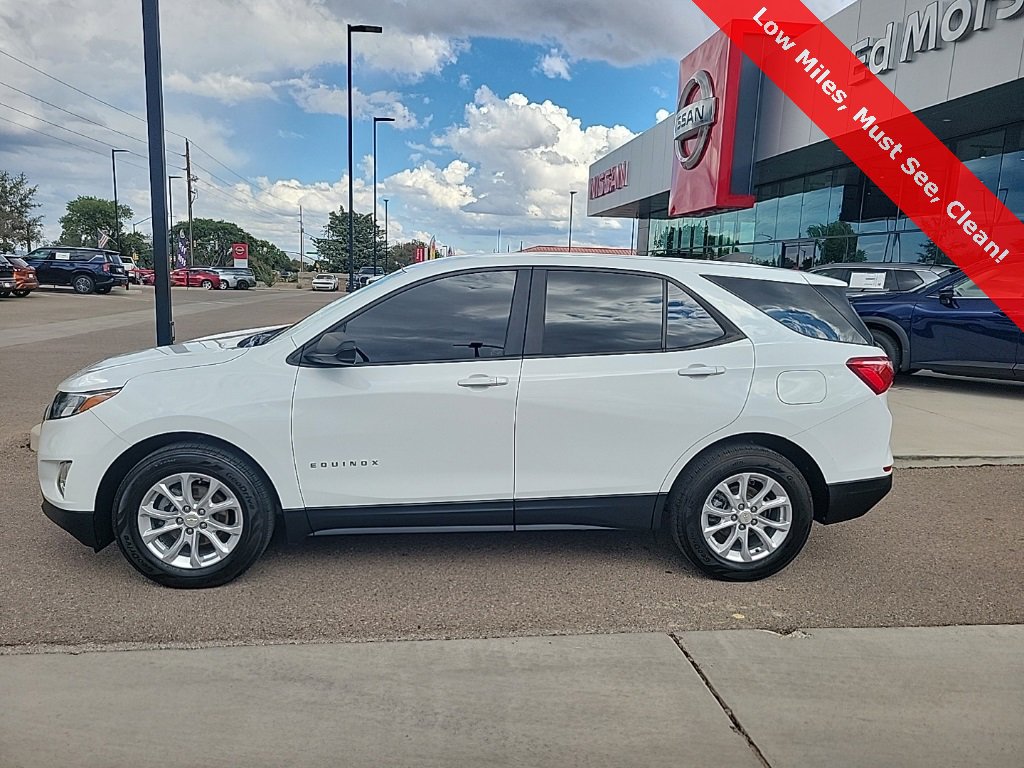 Used 2020 Chevrolet Equinox LS w/ LS Convenience Package image 4