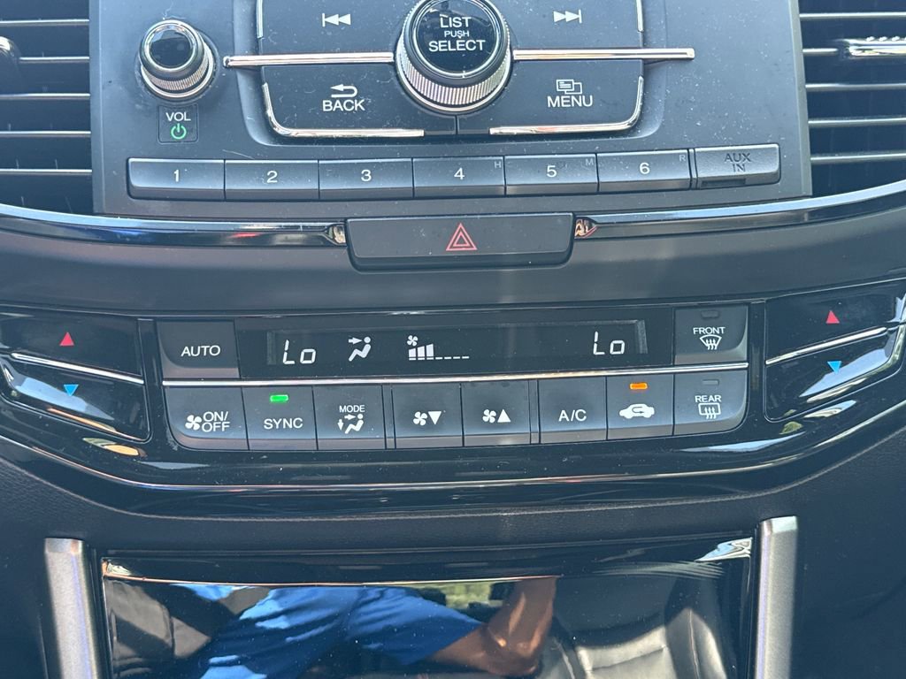 Used 2017 Honda Accord Sport Special Edition image 23